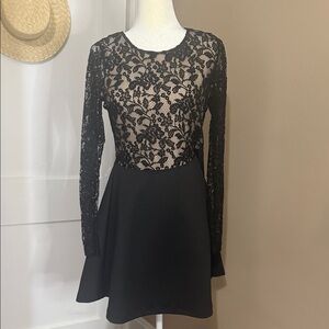 VENUS Black Lace Long Sleeve Dress